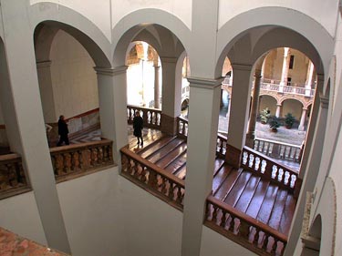 Patio del Palacio Normando