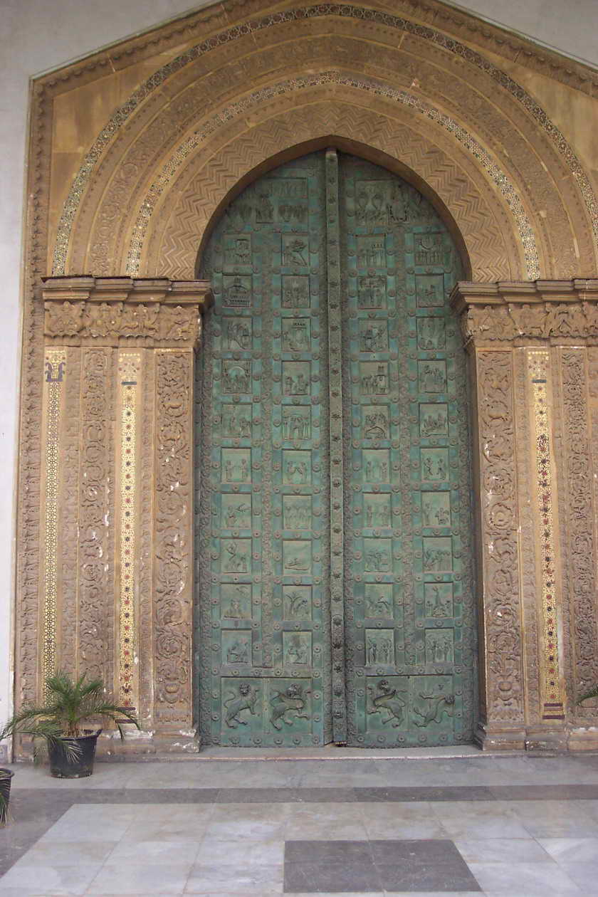 Puertas de bronce de la Catedral de Monreale Puertas de bronce de la Catedral de Monreale