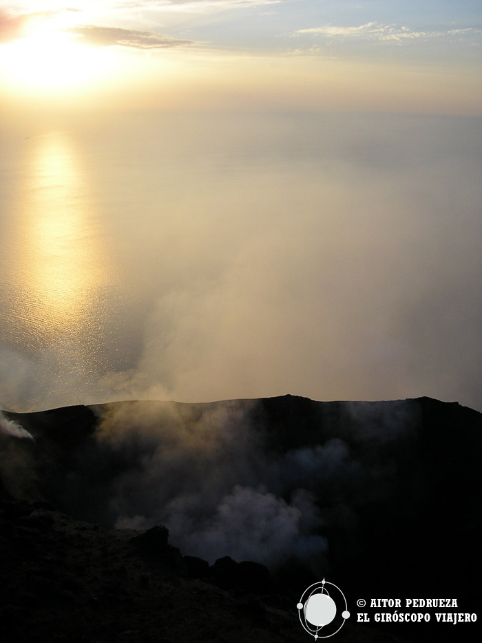 Atardecer en el volcán de Stromboli