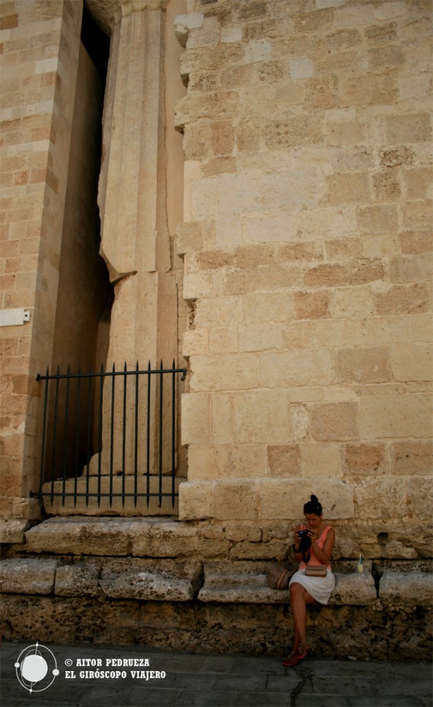 Duomo de Siracusa levantado sobre los templos griegos