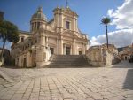 COMISO: BASILICA DE MARIA SANTISSIMA ANNUNZIATA